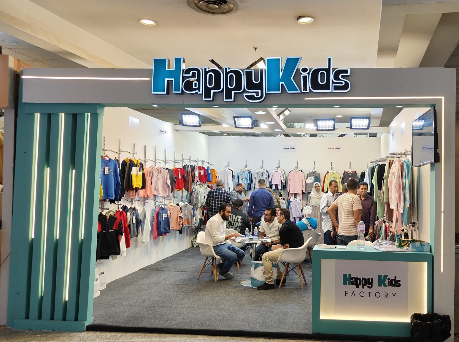 رؤيتنا — لقطة من بيئة العمل